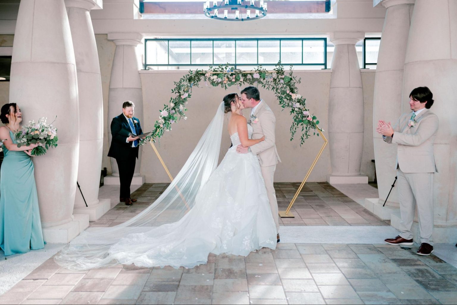 image of couple kissing