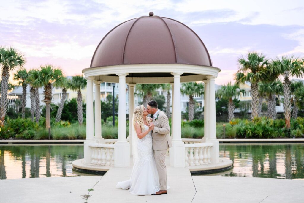 Elegant destination wedding décor and catering trends in Myrtle Beach
