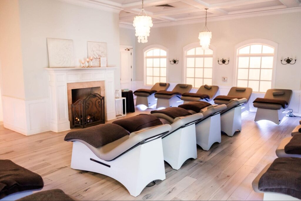 Elegant destination wedding décor and catering trends in Myrtle Beach